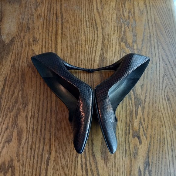 Stuart Weitzman Bronze Snake Embossed Heels Size 10 - Picture 1 of 16